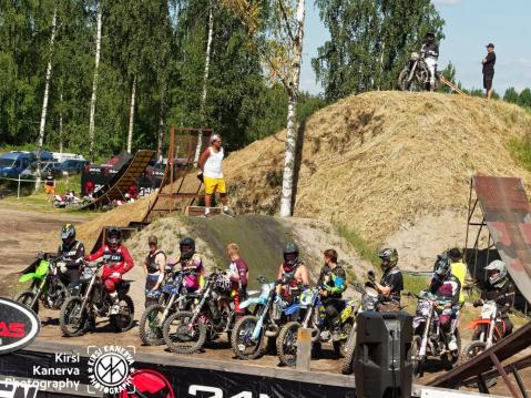 Sebfmx Fest on ainoa paikka Suomessa, missä voi nähdä kansainvälisiä FMX-tähtikuskeja. Kuva: Kirsi Kanerva Photography