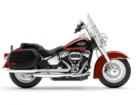 Harley-Davidson FLHCS Heritage Classic 114.