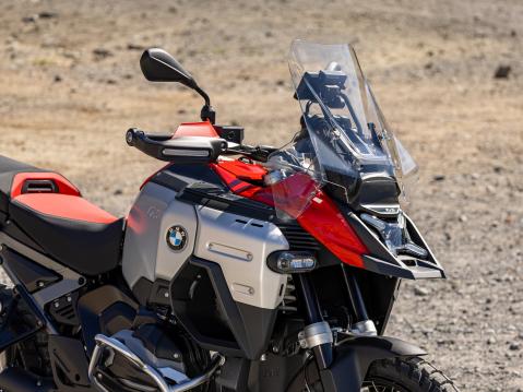 BMW R 1300 GS Adventure vuosimallia 2025.