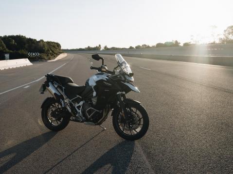 Ennätysyrityksessä käytetty Triumph Tiger 1200 GT Explorer.