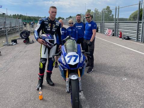 Niko Lehtiranta ajoi Kallio Racing tiimin väreissä.