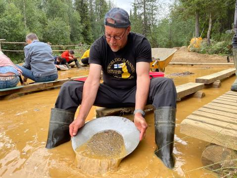 Kimmo Panula näytti, miten vaskaaminen toimii.