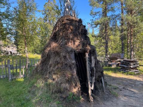 Kotakammi ei, muodostaan huolimatta, liity millään tavalla alkuperäisväestöön. Kammin malli riippui siitä, minkälaisen kukin viitsi rakentaa.