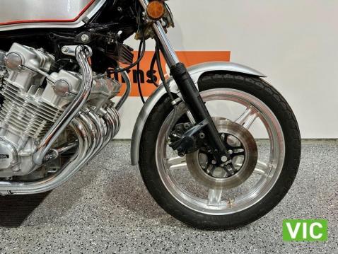 Vuosimallin 1979 Honda CBX1000. Kuva: Burns et Co.