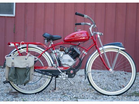 1990 Schwinn-tyyppinen polkupyörä varustettuna 1948 mallisella Whizzerin moottorirakennussarjalla.