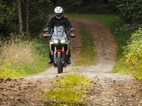 MV Agusta Enduro Veloce 2025.