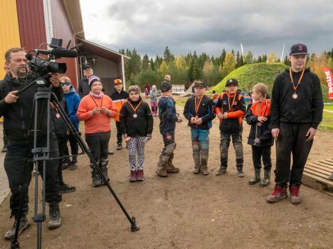 Kaikki Junior-luokan kuljettajat palkittiin. Tapahtumaa pystyi seuraamaan livenä, kiitos Videolakeuden.