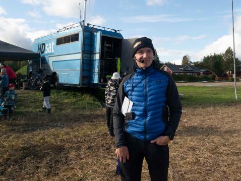 Niklas Pöytälaakso toimi live-lähetyksen toisena kommentaattorina. 