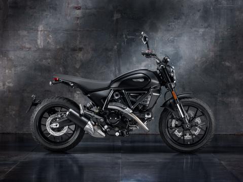 Ducati Scrambler Icon Dark 2025.