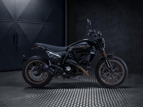 Ducati Scrambler Full Throttle 2025.