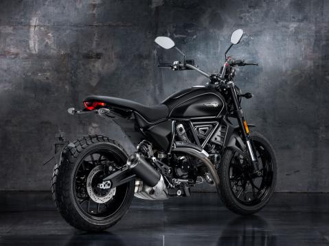 Ducati Scrambler Icon Dark 2025.