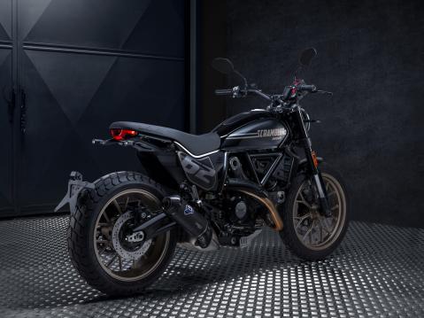 Ducati Scrambler Full Throttle 2025.