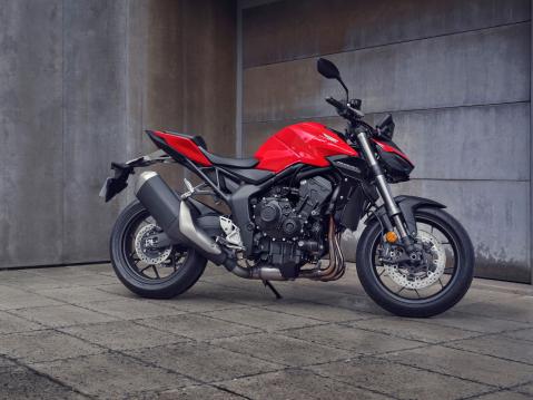 Honda CB1000 Hornet vuosimallia 2025.