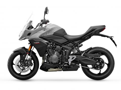 Uusi, vuosimallin 2025 Triumph Tiger Sport 800.