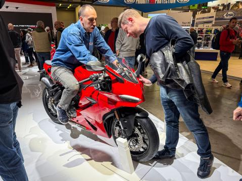 Ducatin uusi Panigale V2.