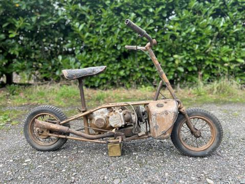 Vuosimallin 1942 Excelsior Welbike Mk2 98cc.