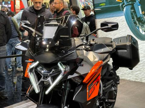 KTM 1390 Super DUKE GT 'The long distance beast'