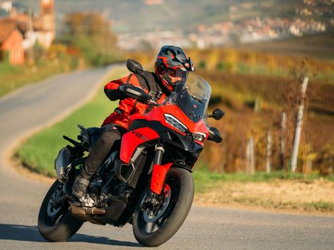 Ducati Multistrada V2 S mallivuodelle 2025.