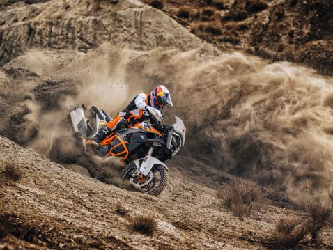 KTM 1390 Super Adventure R 2025.