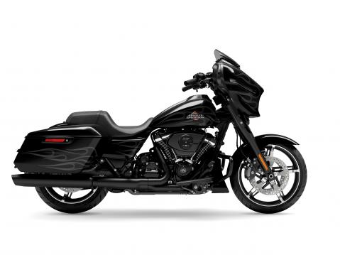 2025 Harley-Davidson Street Glide Midnight Firestorm<strong>.</strong>