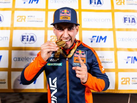 KTM:n Luciano Benavides voitti 8. etapin. Kuva: A.S.O./J.Delfosse/DPPI.