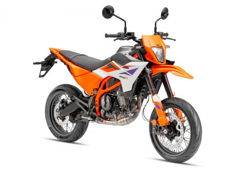 KTM 390 SMC R -supermotomalli.