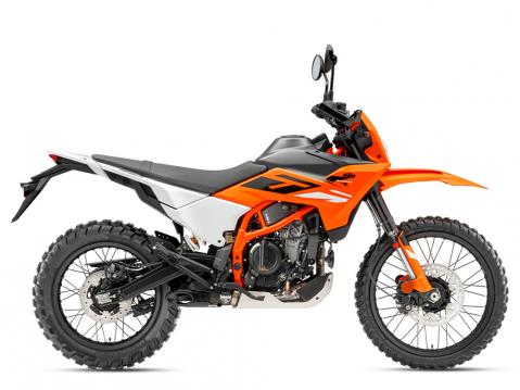 2025 KTM 390 Enduro R.