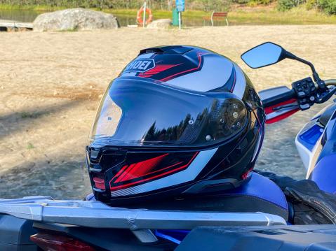 Shoei Neotec 3.