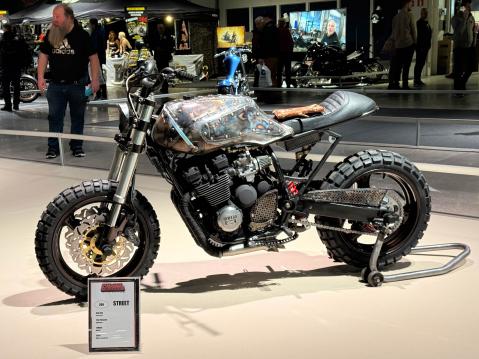 209 Street Mad Max, Yamaha XJ600 Rakentaja: Toni Pöllänen