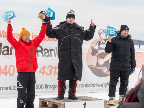 A450-luokan Podium: Antti Soitiala, Ossi Rantanen ja Kari Vehniäinen.