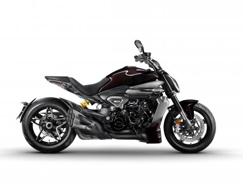 Ducati XDiavel V4.