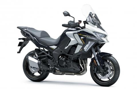 Kawasaki Versys 1100 SE vuosimallia 2025.