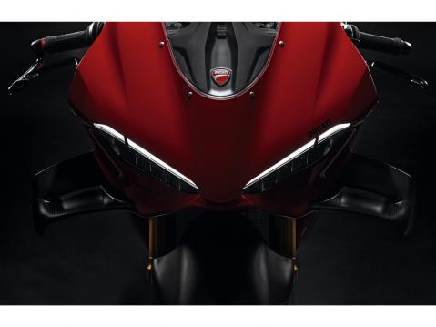 Mallivuoden 2025 Ducati Panigale V4 S Carbon Pro -varustein.