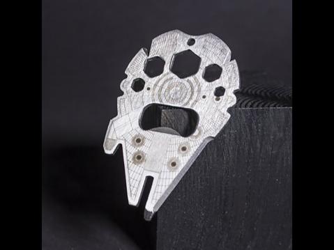 Star Wars Millennium Falcon multi tool, paketinavaaja?