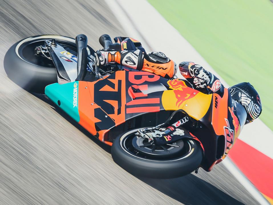 <p>Mika Kallio antoi jälleen upealla suorituksellaan KTM:n päälliköille pohtimista ensi vuoden tallipaikoista. Kuva: Sebas Romero</p>