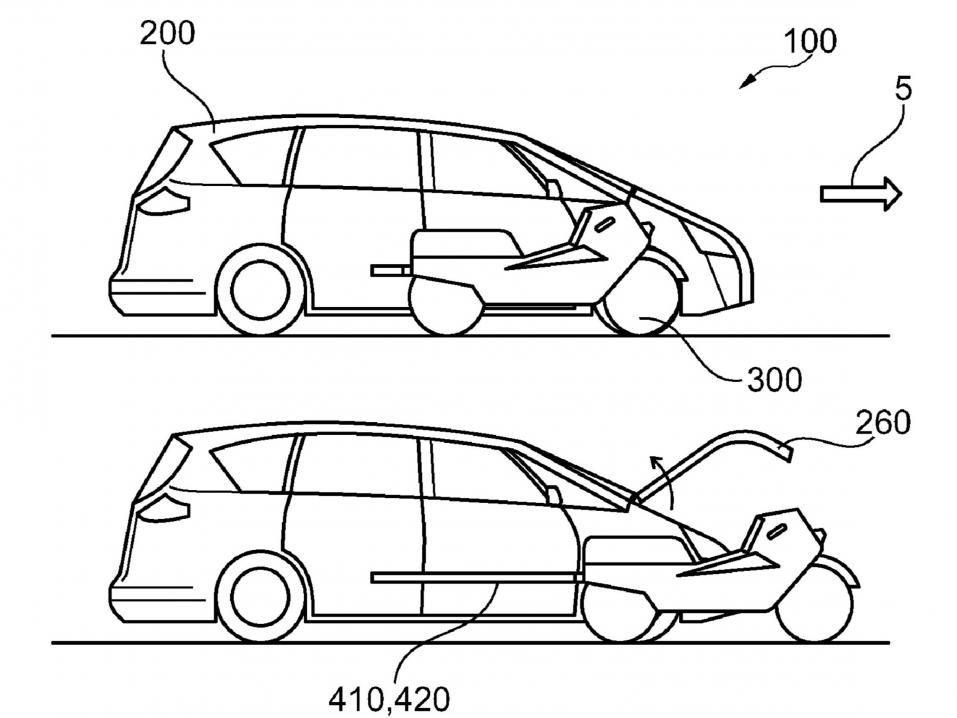 Fordin farmari tai tila-auto ja sen sisään rakennettu moottoripyörä.