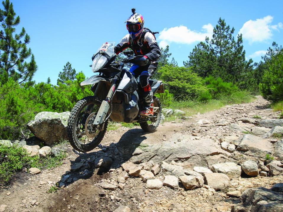 Esituotantosarjan KTM 790 Adventure R