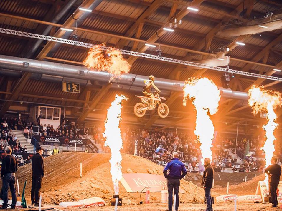 Tampere Supercross ajetaan perjantaina ja lauantaina 9.-10. marraskuuta Tampereen messu- ja urheilukeskuksessa. Kuva: Royal Photo / Jarkko Laine.