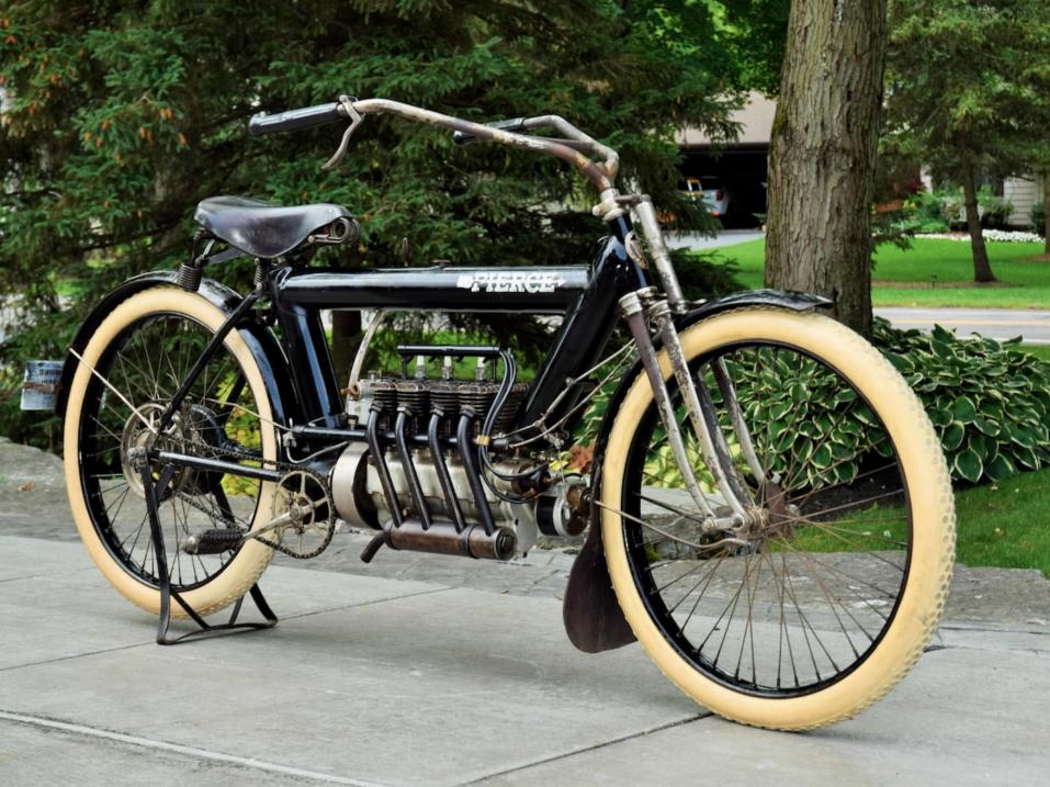 1911 Pierce Arrow Four.