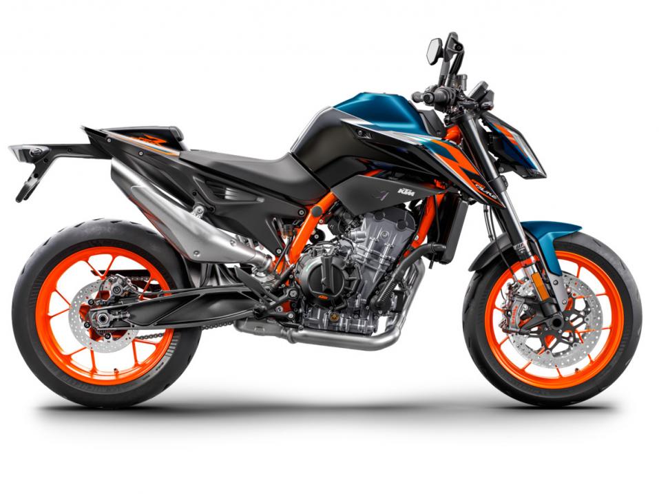 Uusi, vuosimallin 2022 KTM 890 Duke R.