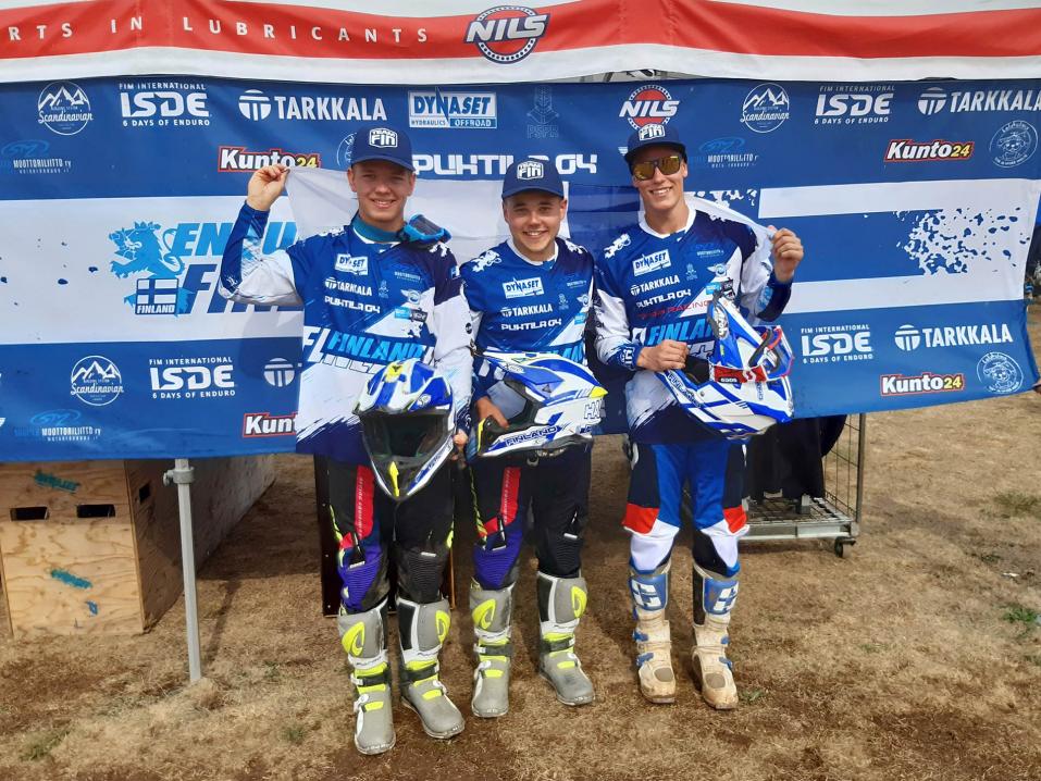 MM-enduro: Samuli Puhakainen vas, Hermanni Haljala, Roni Kytönen. Kuva Jari Kakko.