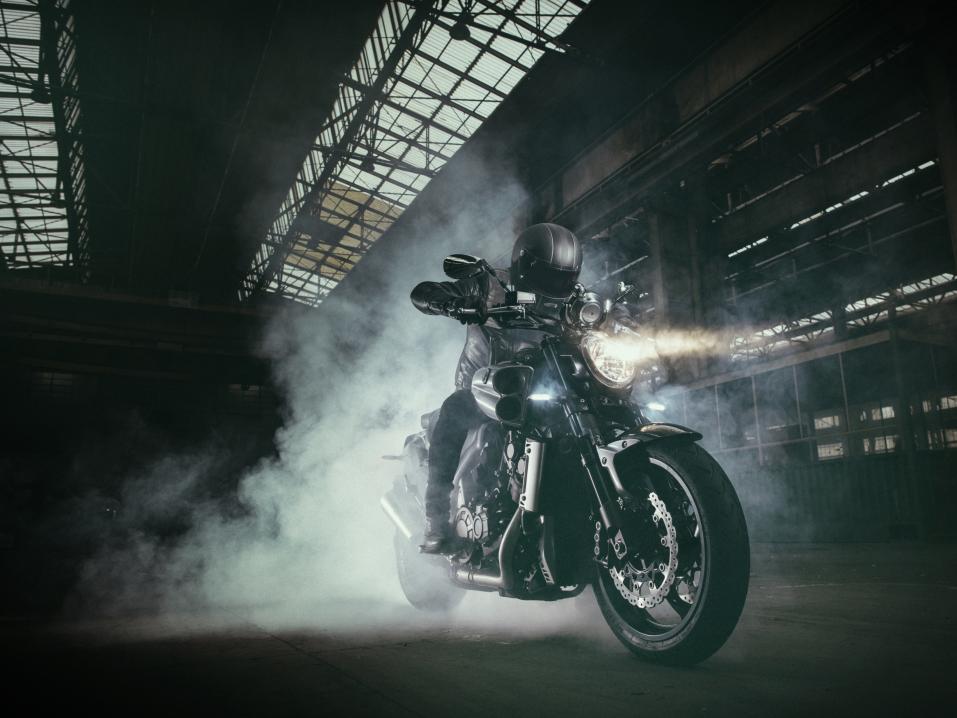 Yamaha VMAX Carbon 2015