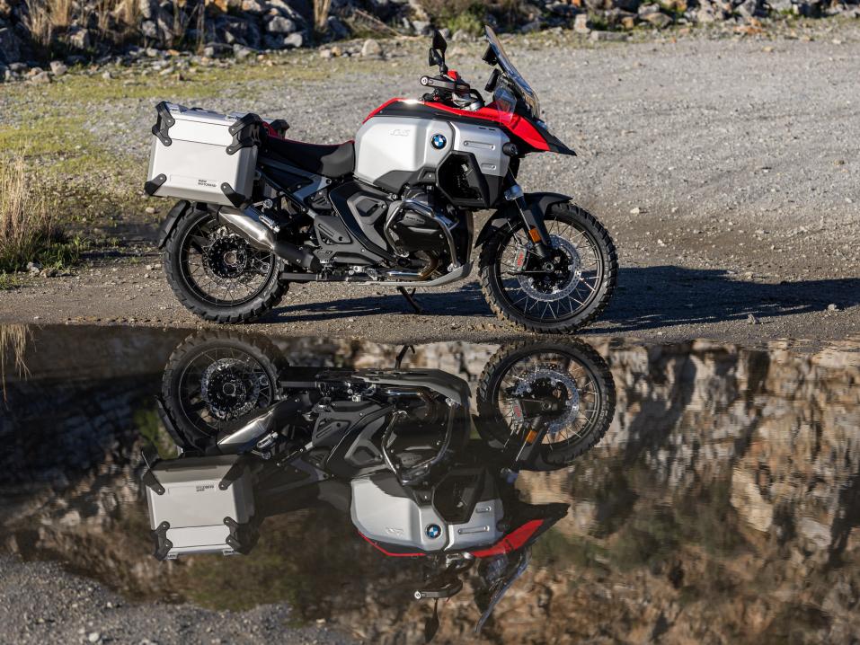 BMW R 1300 GS Adventure vuosimallia 2025.