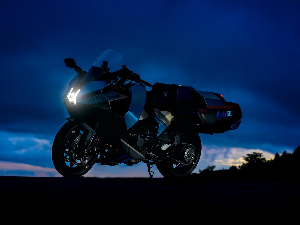 Kawasakin uusi vetypolttoainetta hyödyntävä moottoripyörä.