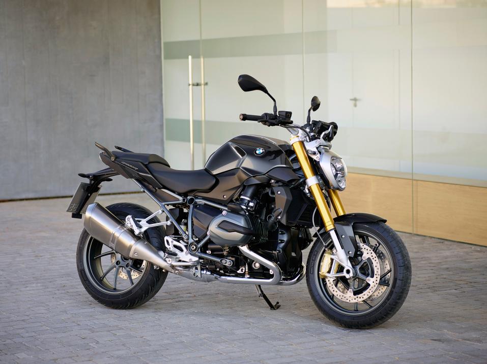 BMW R1200R.