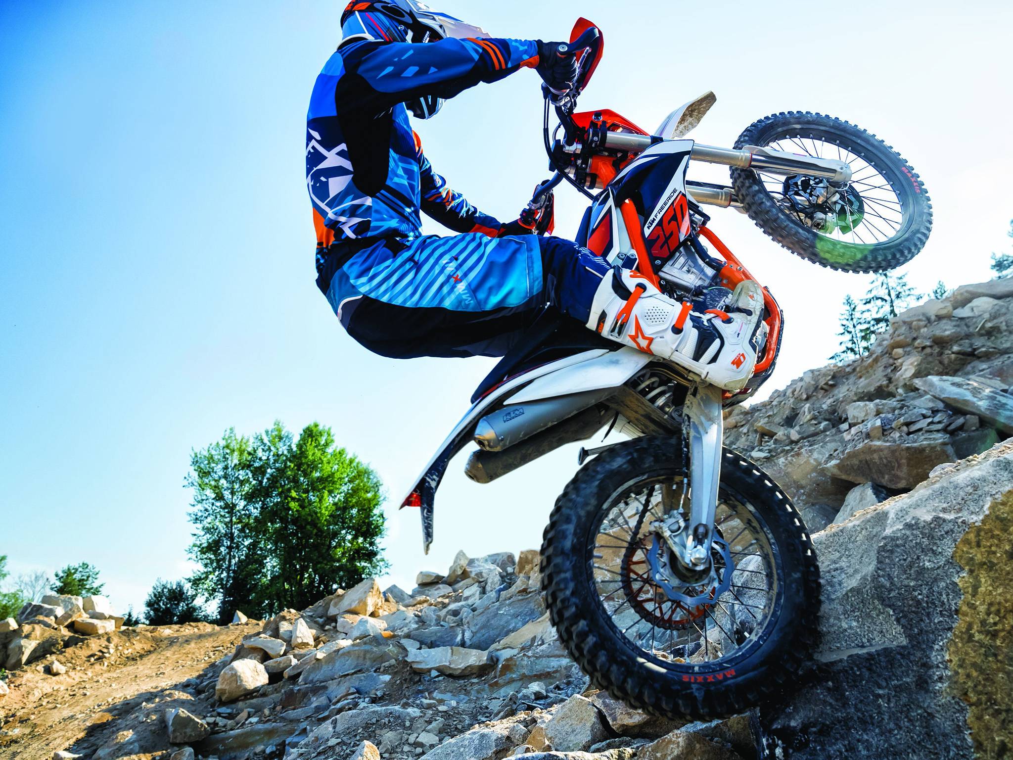 Обзор турэндуро. KTM Freeride 250. КТМ 250 эндуро. KTM Freeride 250 f. КТМ эндуро турист 250.